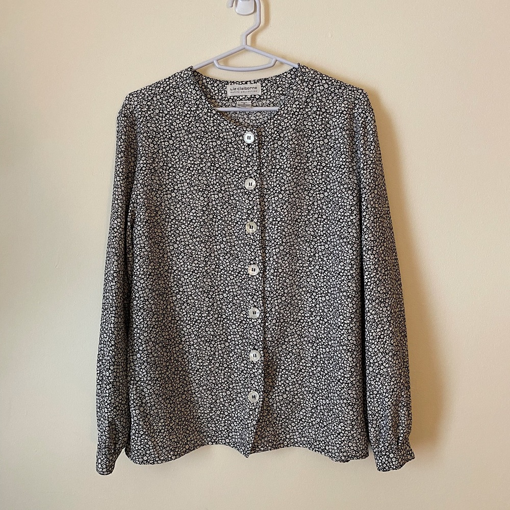 Vintage Liz Claiborne BW Button Top